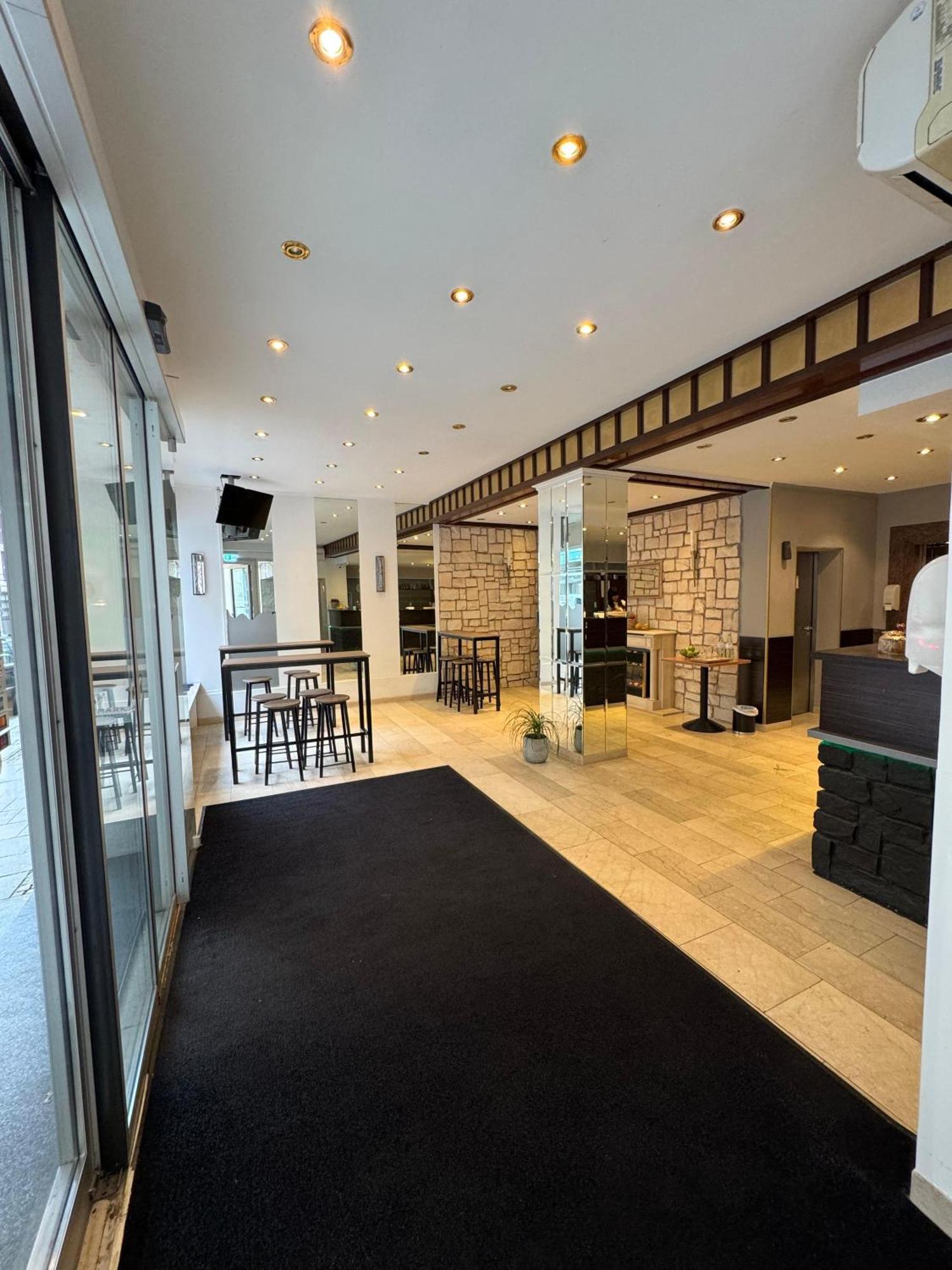 Centro Mondial City, Trademark Collection By Wyndham 3* Munich